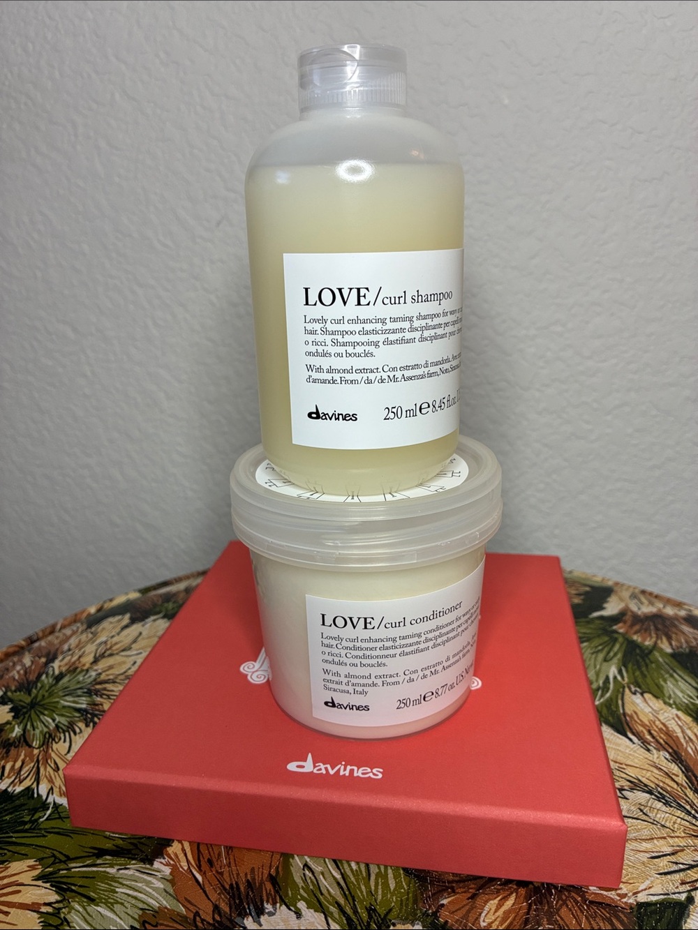 Davines LOVE Curl shampoo + conditioner set - new from salon